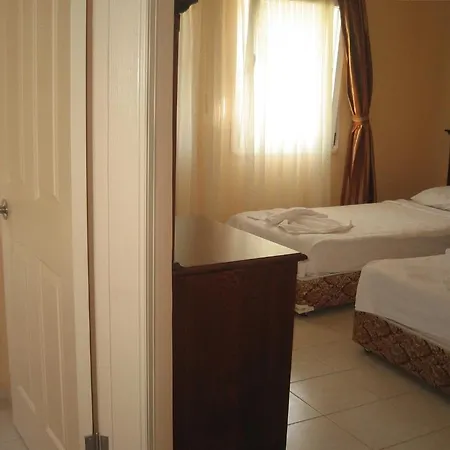 Anfora 3* داتْشا