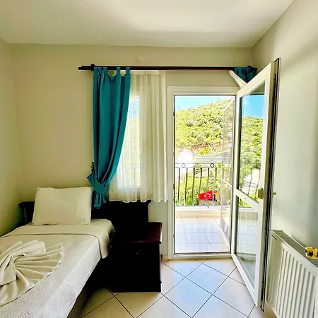 Anfora Hotel 3*