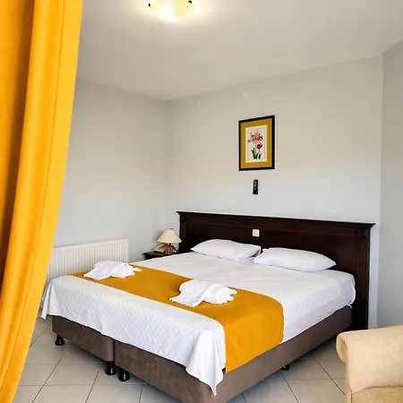 Anfora Hotel 3*